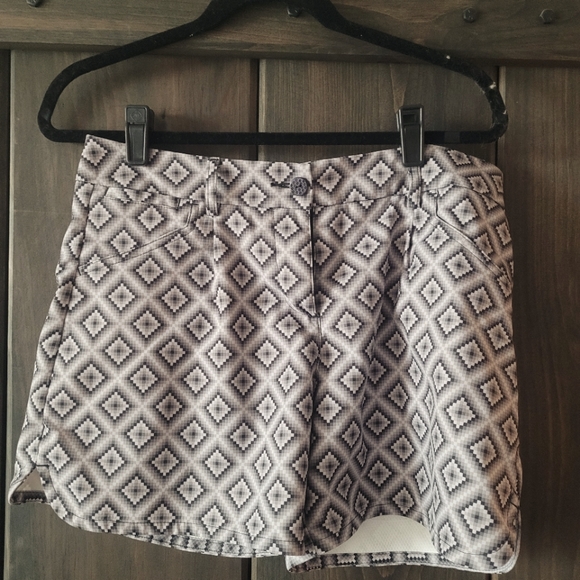 EUC Puma golf shorts sz M - Picture 1 of 4